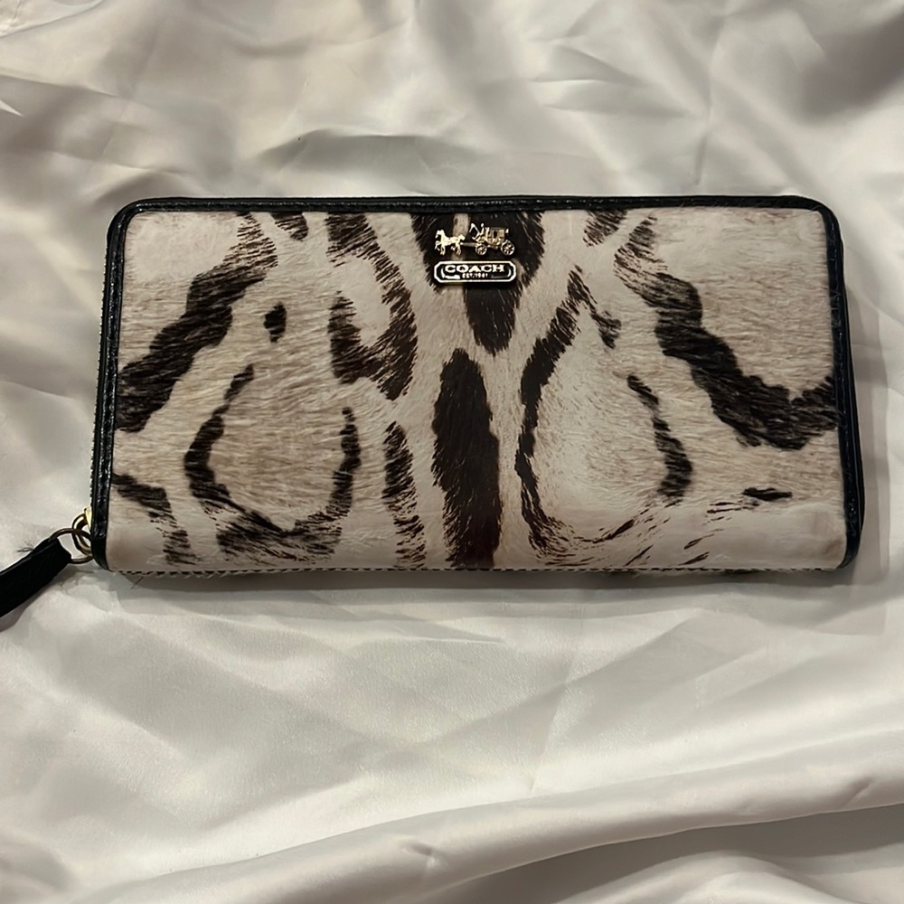 Coach leather accordion zip wallet
